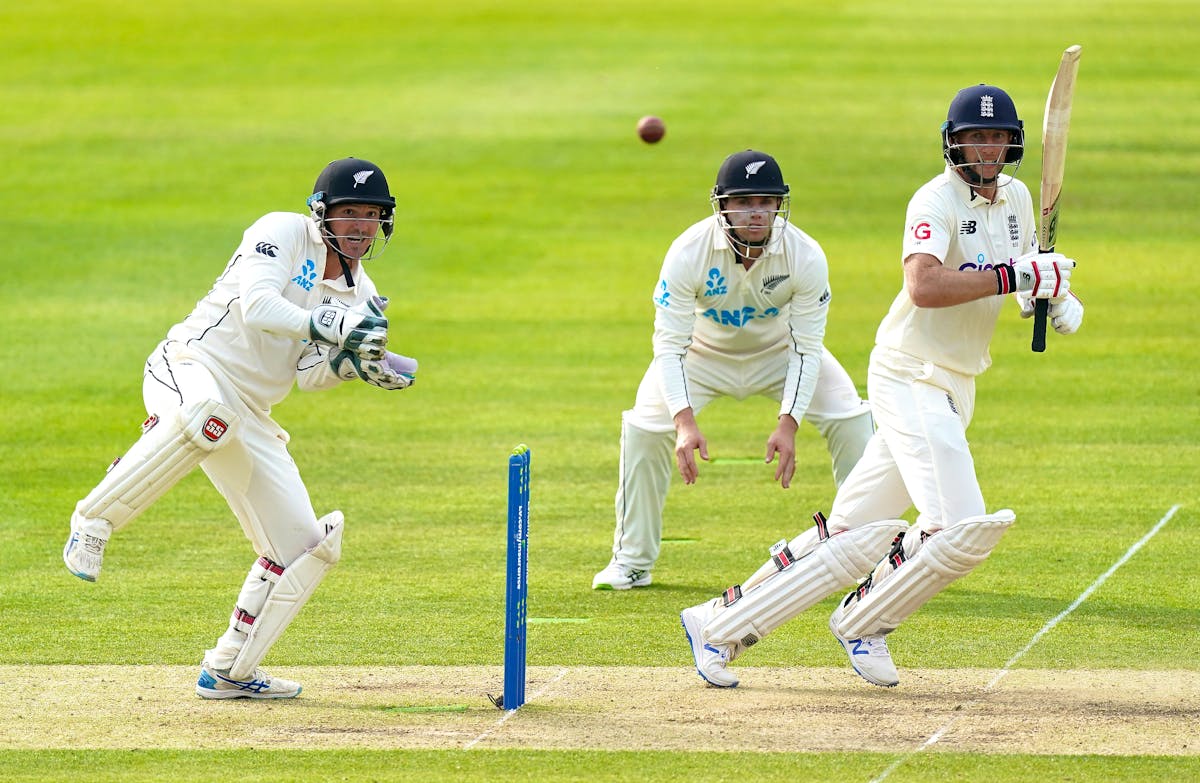 Will England's batting troubles damage their chances of winning?